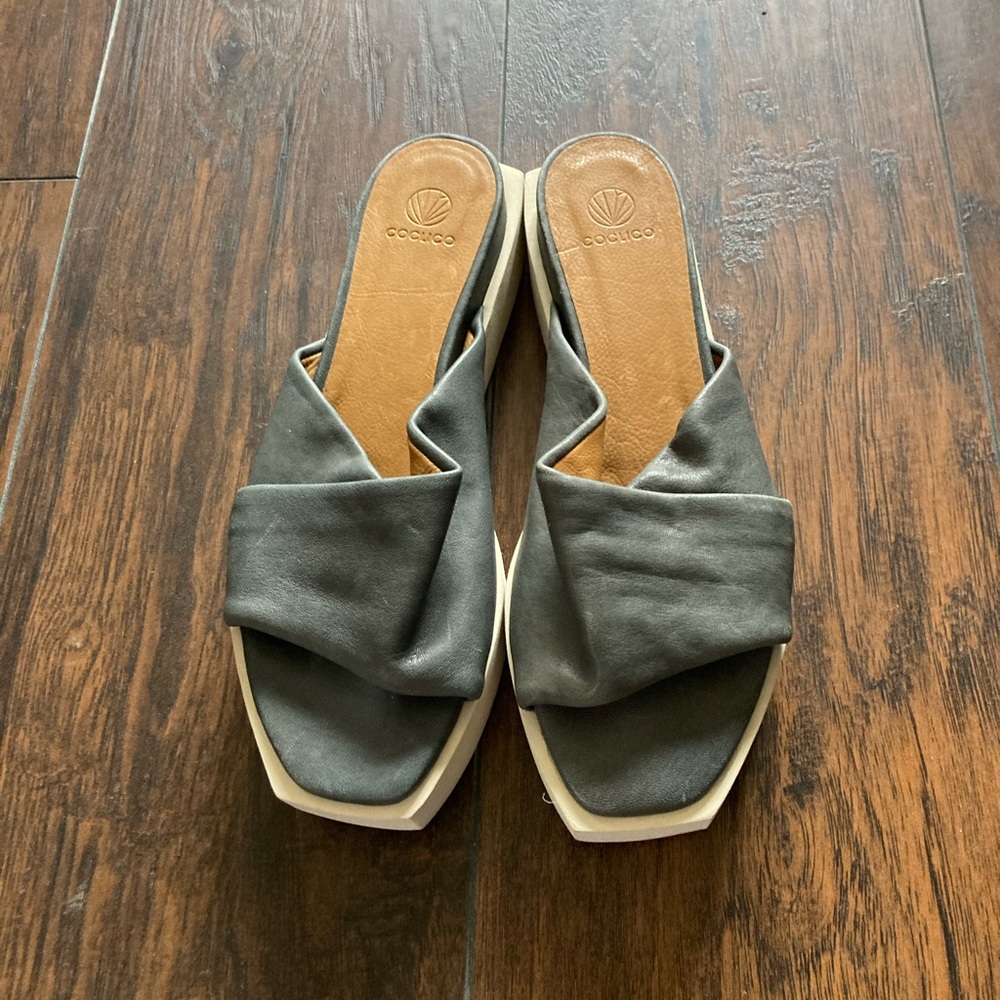 Coclico sandals